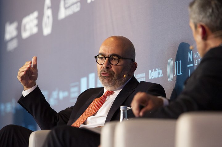 Governo convida investidores a apostar na habitação