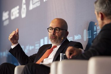 Governo convida investidores a apostar na habitação