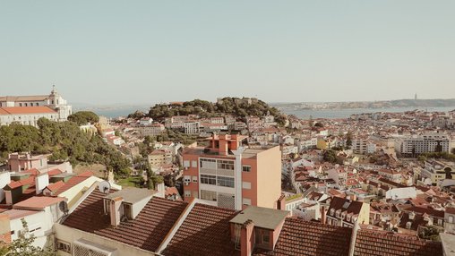 Mudanças no arrendamento aprovadas com abstenção do Chega